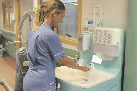 Lack of understanding over how to clean hands in hospitals, poll finds