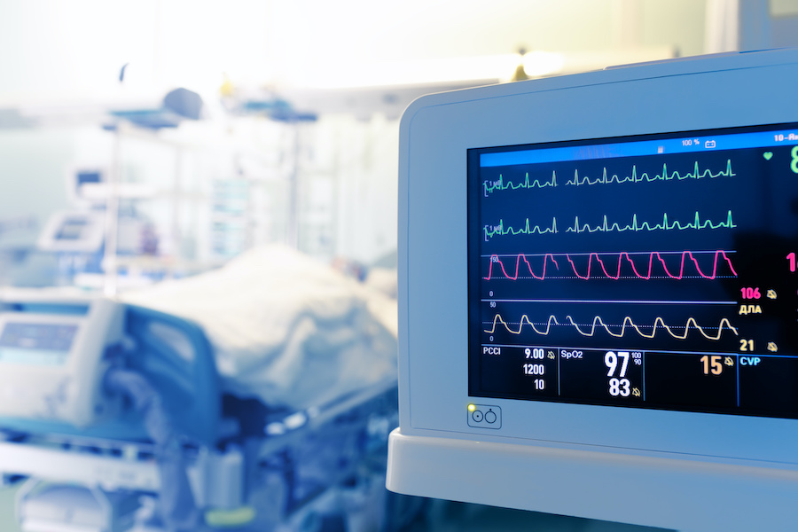 AI analytics predict COVID-19 patients’ daily trajectory in ICUs