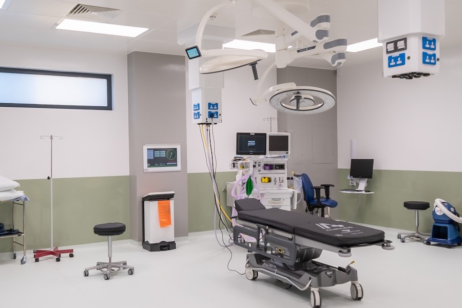 Fast track build of operating theatre at Yeovil District Hospital 