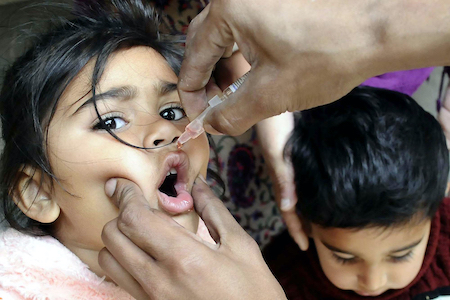 New funding to ensure 370 million children receive polio vaccinations