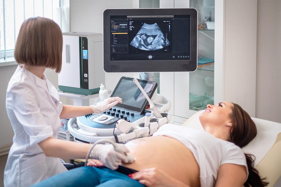 Smarter UV disinfection of ultrasound probes