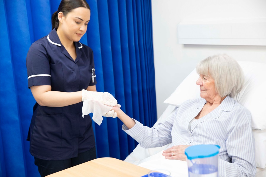 Effective use of wet wipes to cleanse hands