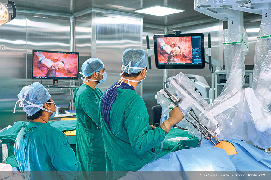 The advance of the robot and new surgical frontiers